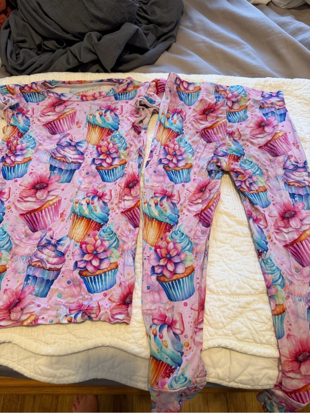 Girls Pink Cupcake & Floral Pajama Set